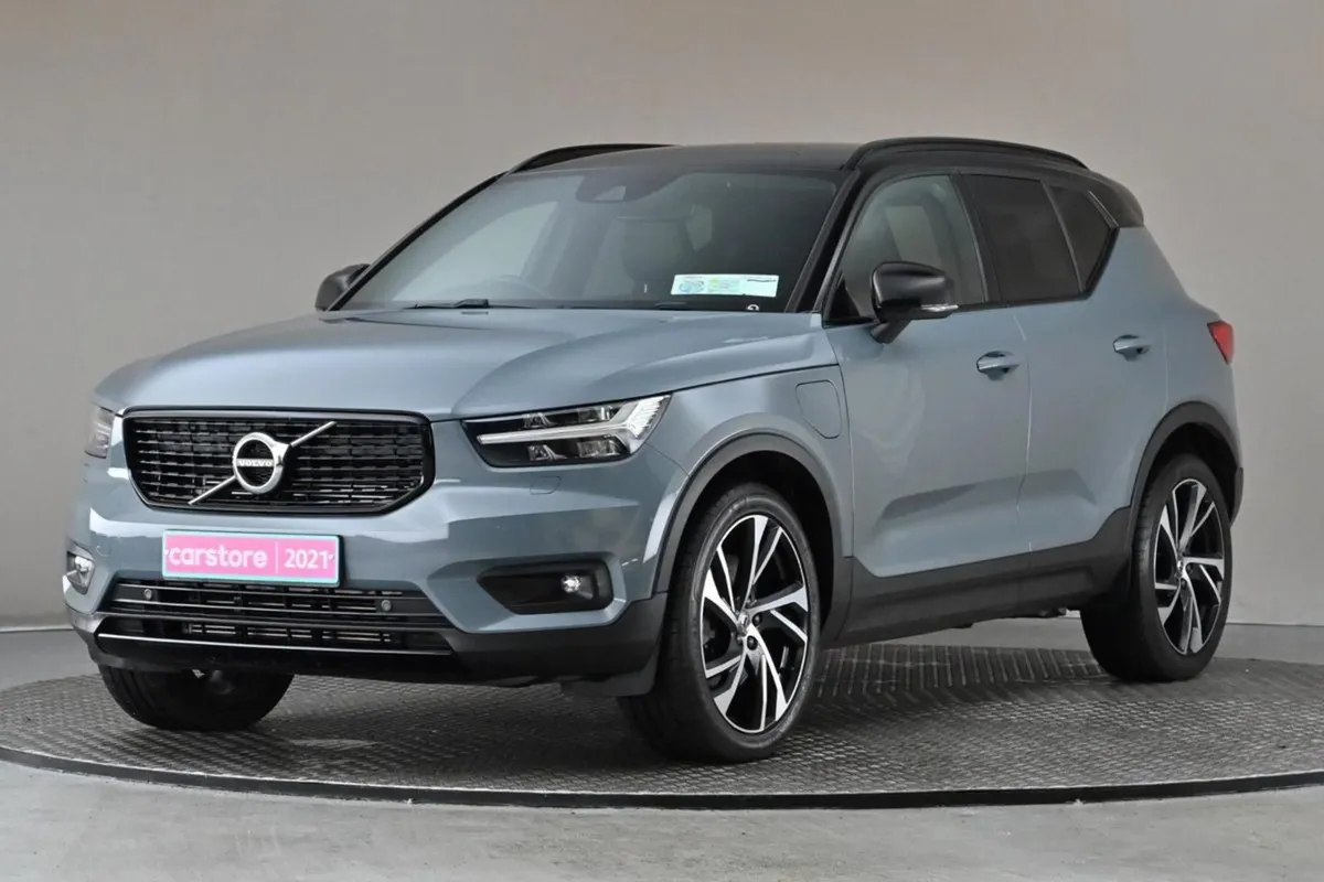 Volvo XC40 1.5 T5 Phev R-design Recharge - Image 3