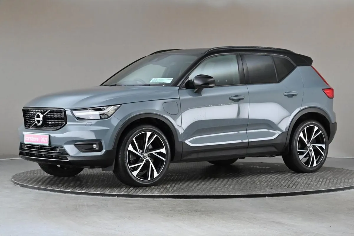 Volvo XC40 1.5 T5 Phev R-design Recharge - Image 4
