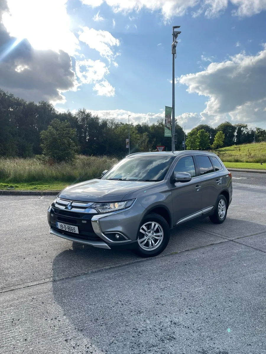Mitsubishi Outlander | 2.2 Diesel | 4WD Commercial - Image 3