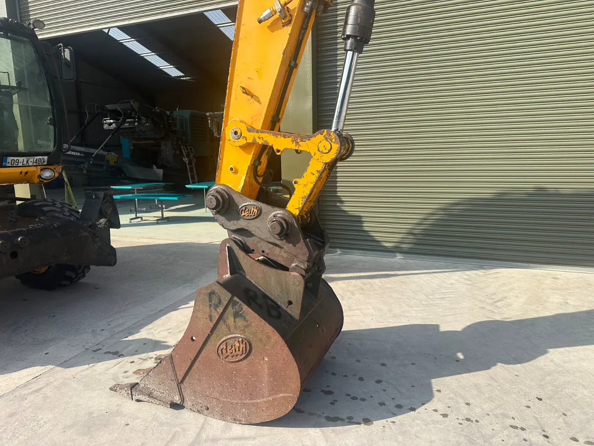 Excavator - Image 2