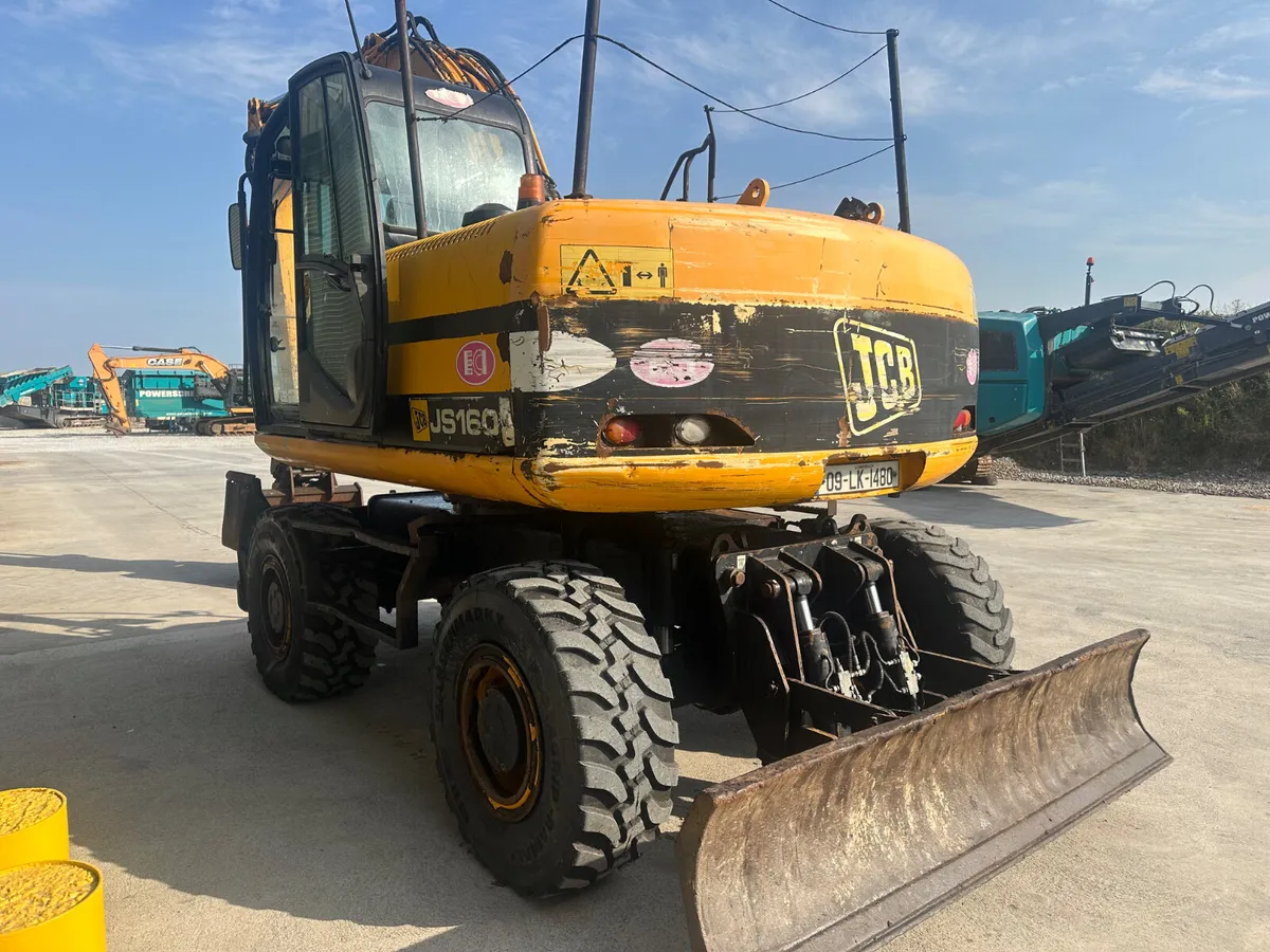 Excavator - Image 4