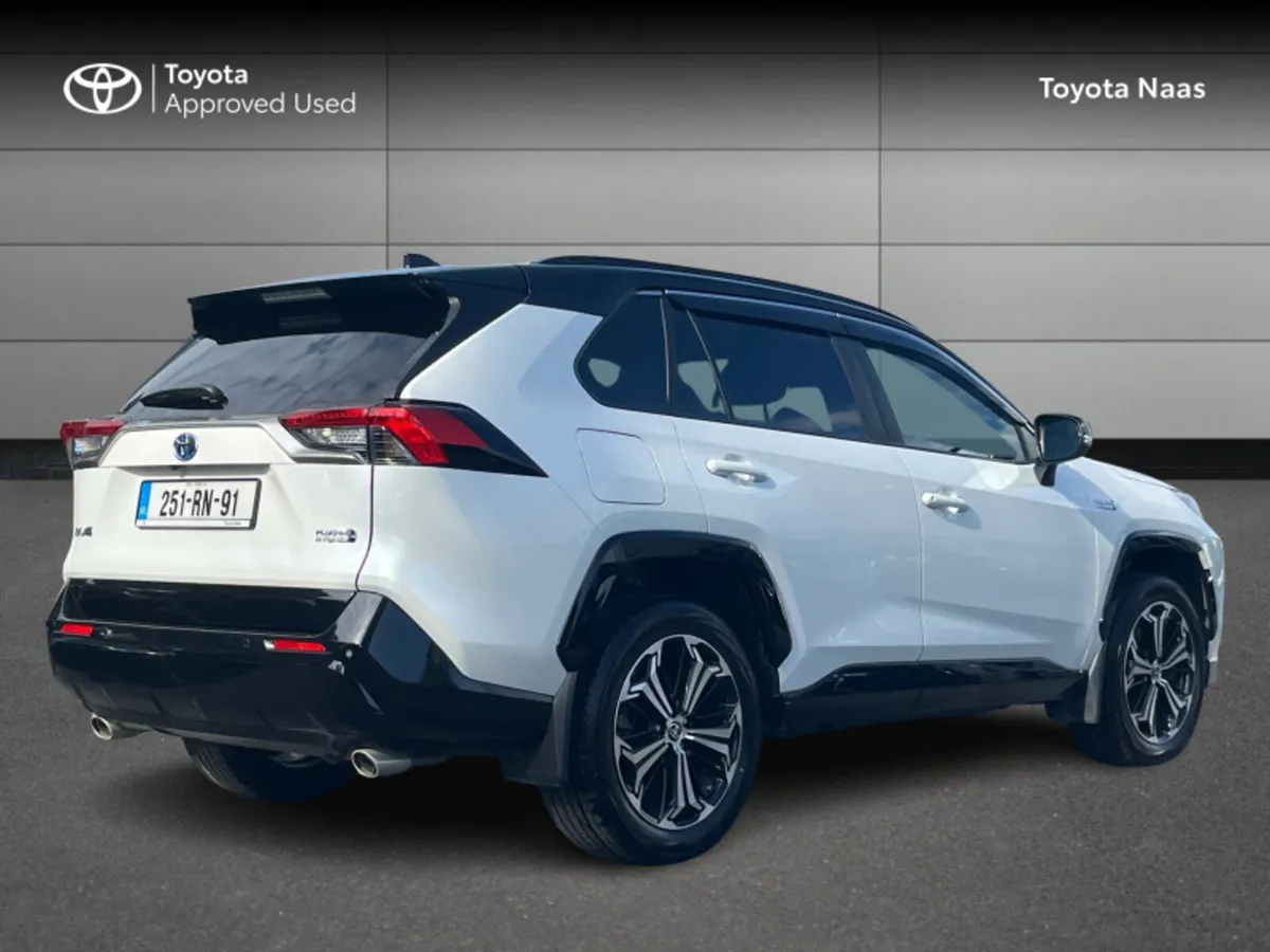 Toyota RAV4 RAV4 PLUG-IN HYBRID SPORT - Image 2
