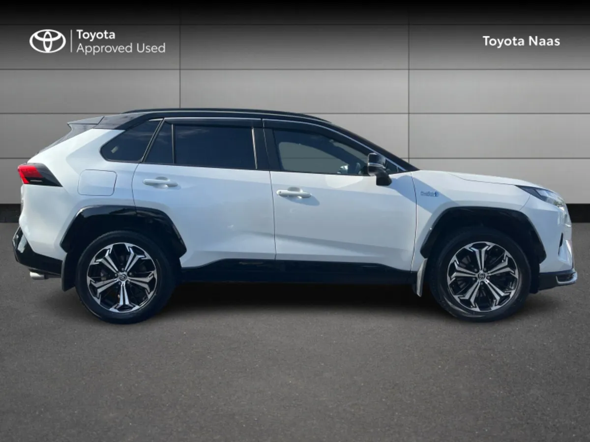 Toyota RAV4 RAV4 PLUG-IN HYBRID SPORT - Image 3