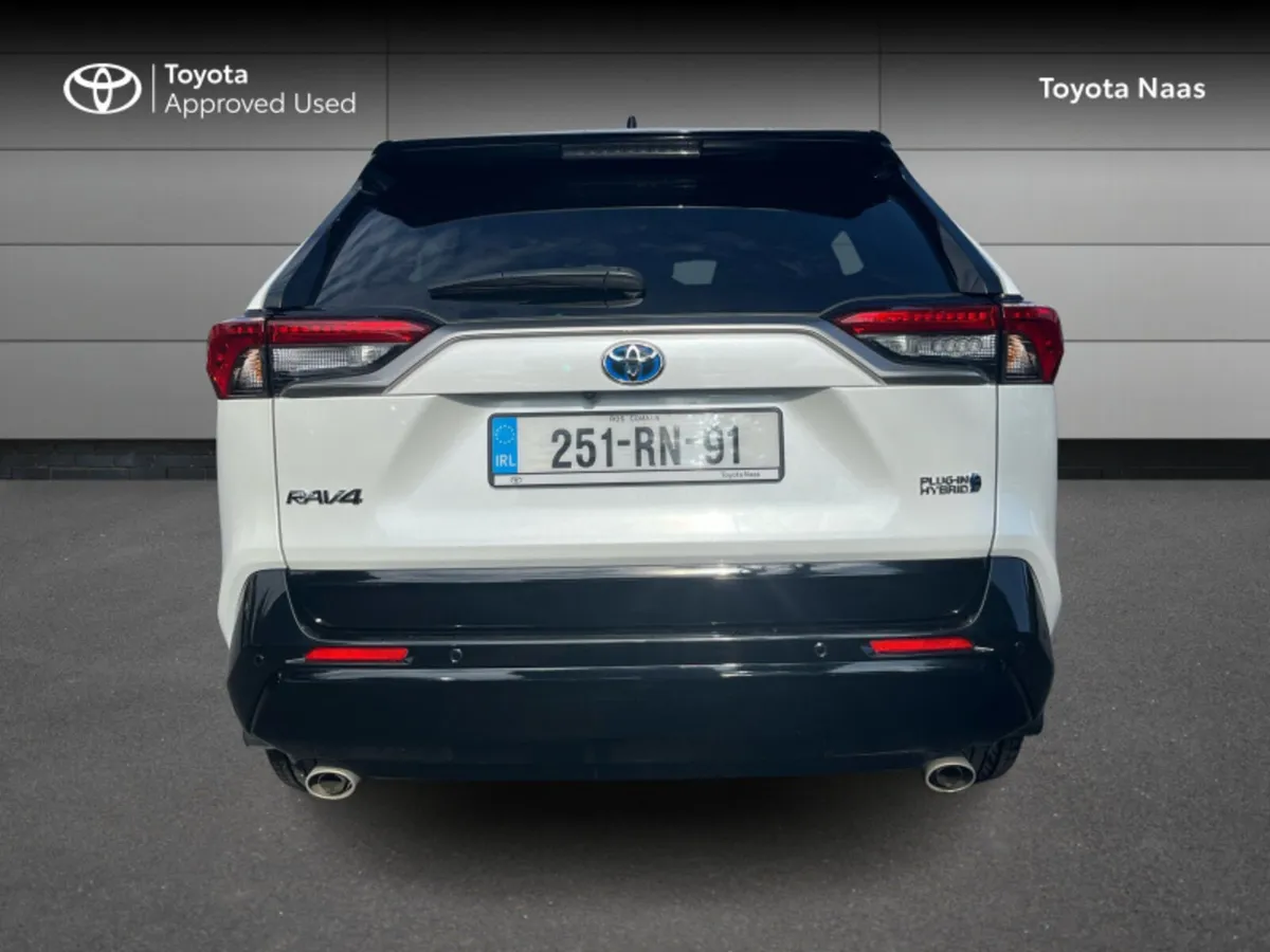 Toyota RAV4 RAV4 PLUG-IN HYBRID SPORT - Image 4