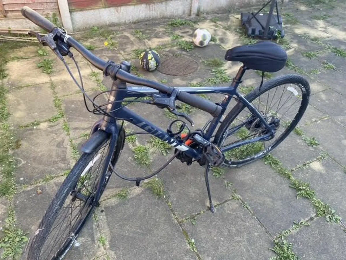 BIKE GIANT For SALE - Image 1