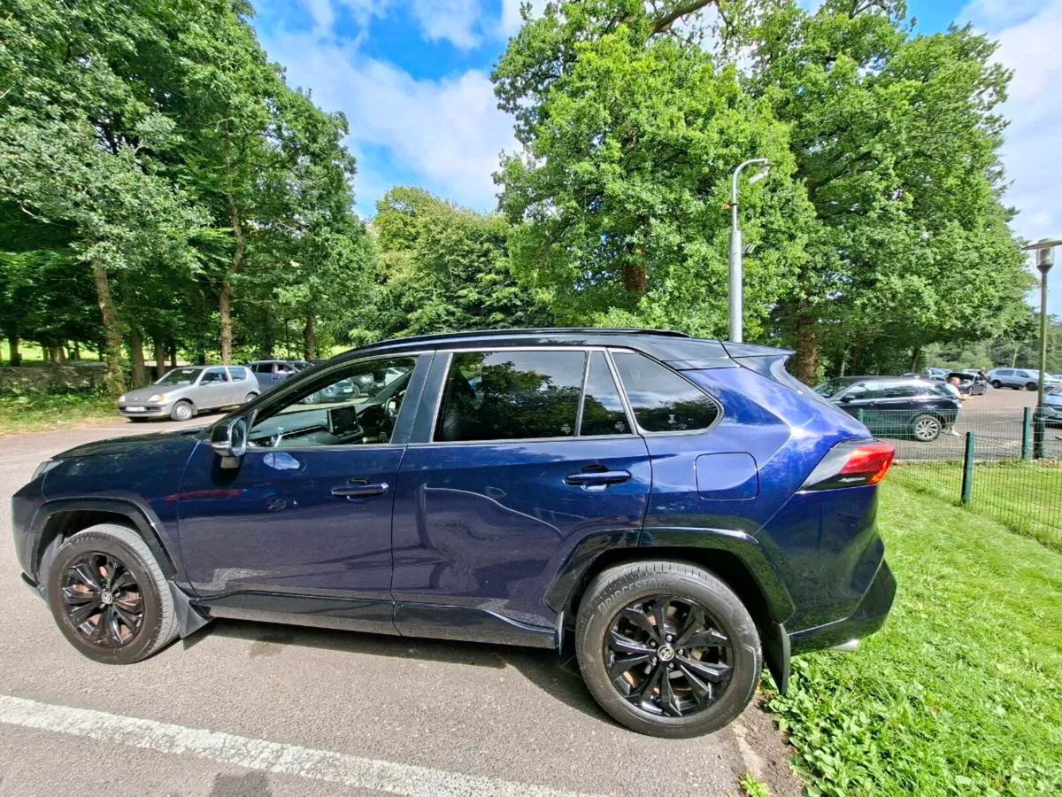 Toyota RAV4 Sport - Hybrid - Image 2