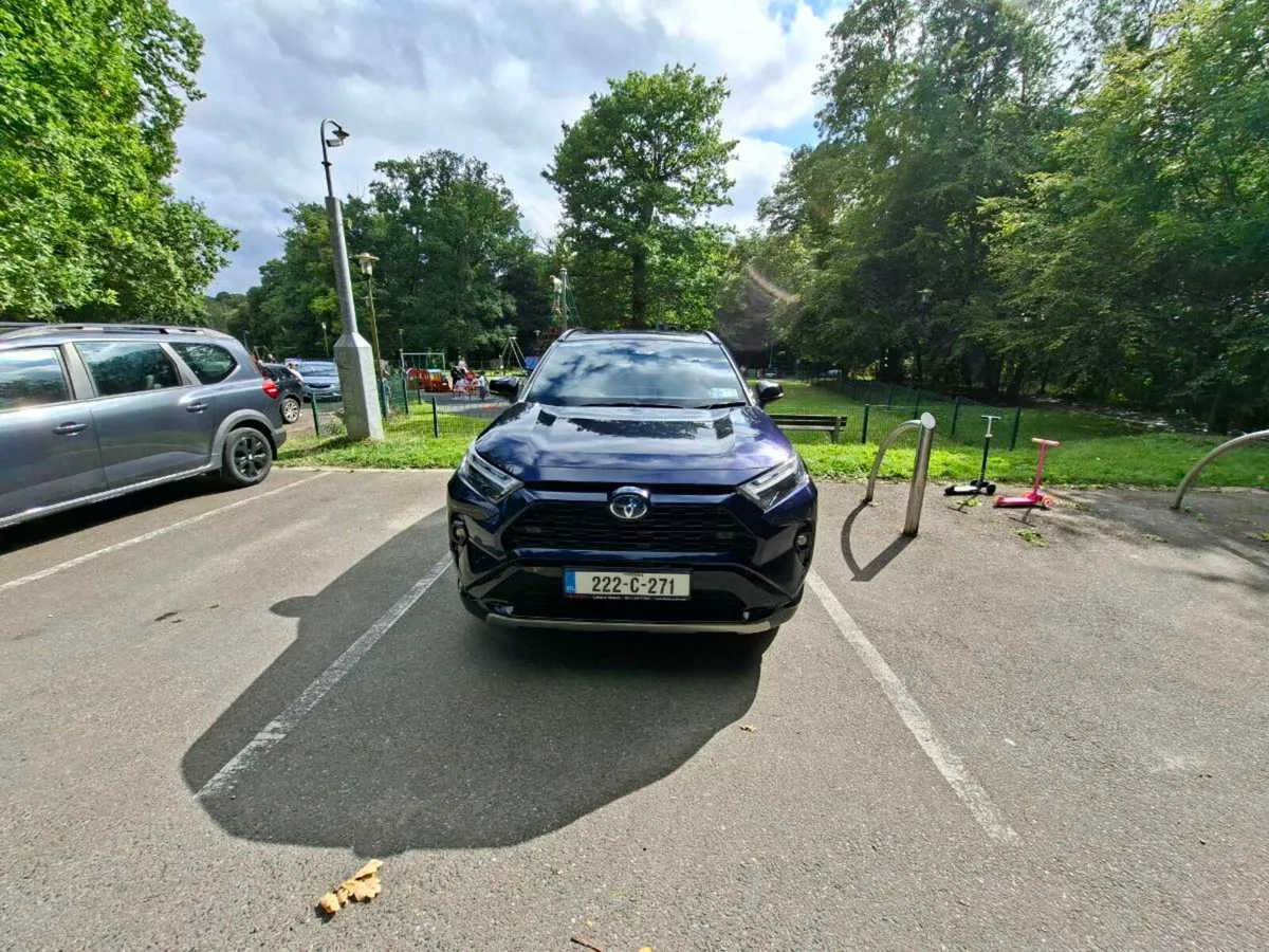 Toyota RAV4 Sport - Hybrid - Image 4