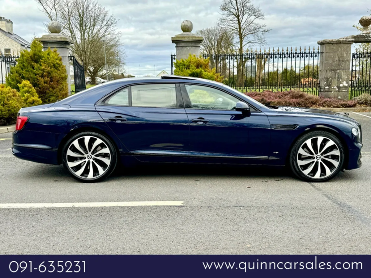 Bentley Flying Spur ==SOLD==4.0 V8 BLACKLINE AUTO= - Image 2