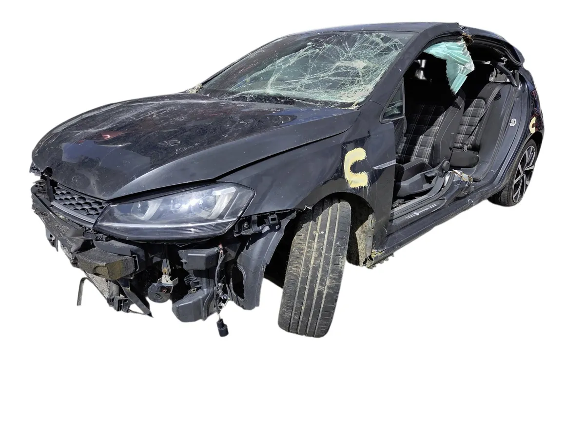 2015 VOLKSWAGEN GOLF GTD For Breaking/Dismantling - Image 2