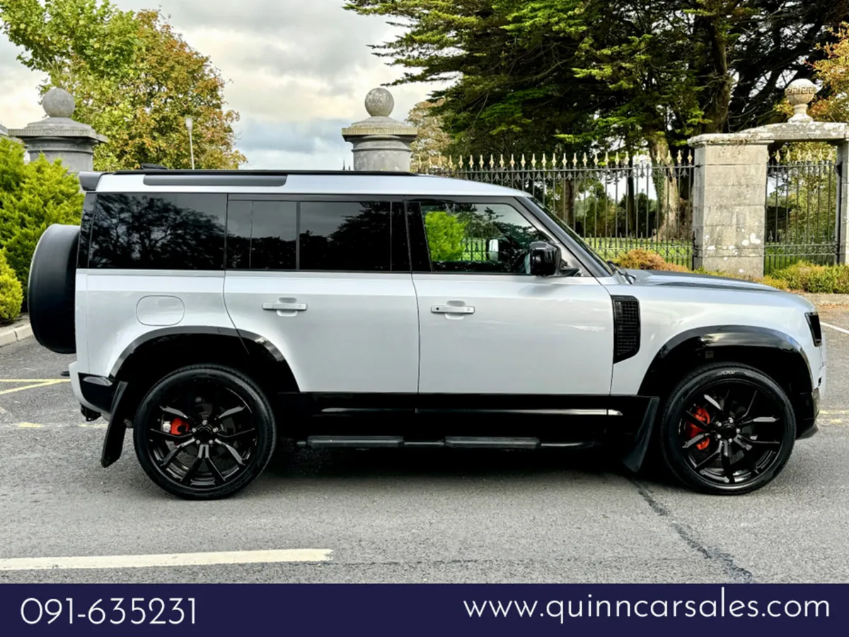 Land Rover Defender 110 3.0d 250 BHP MHEV AUTO==HI - Image 2