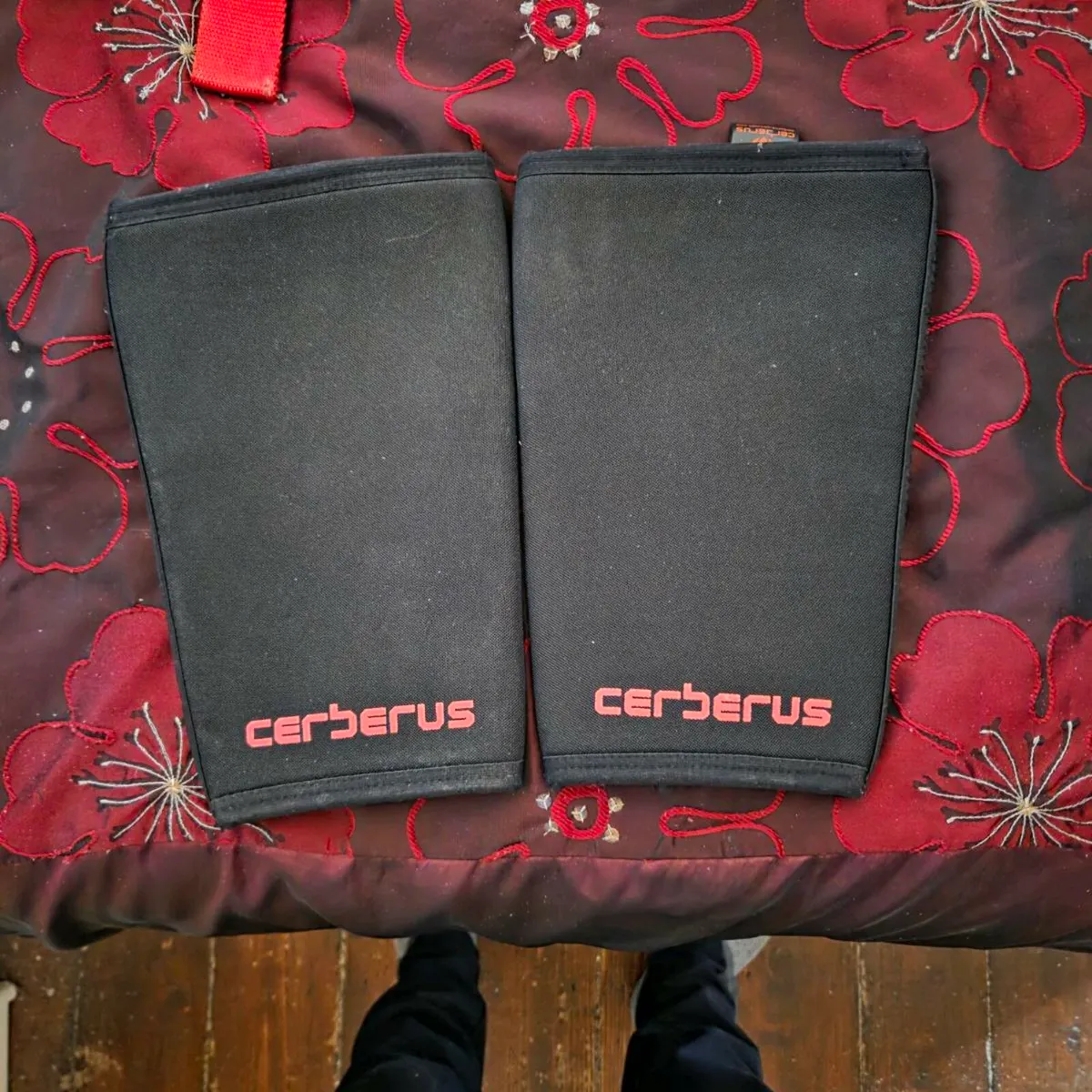Gym belts, bag, sleeves, wraps, straps, shoes - Image 4