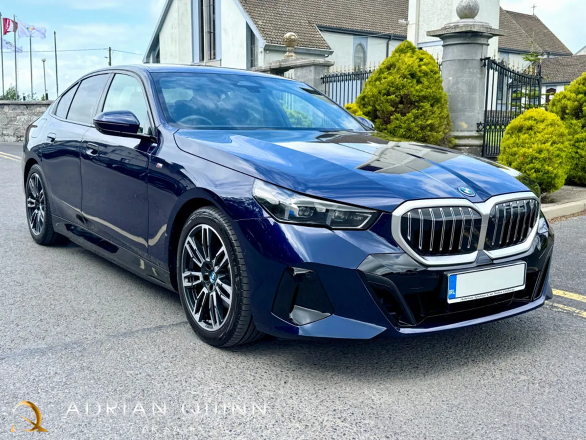 BMW 5-Series 530e M-SPORT AUTO==TECH PACK==COMFORT - Image 4