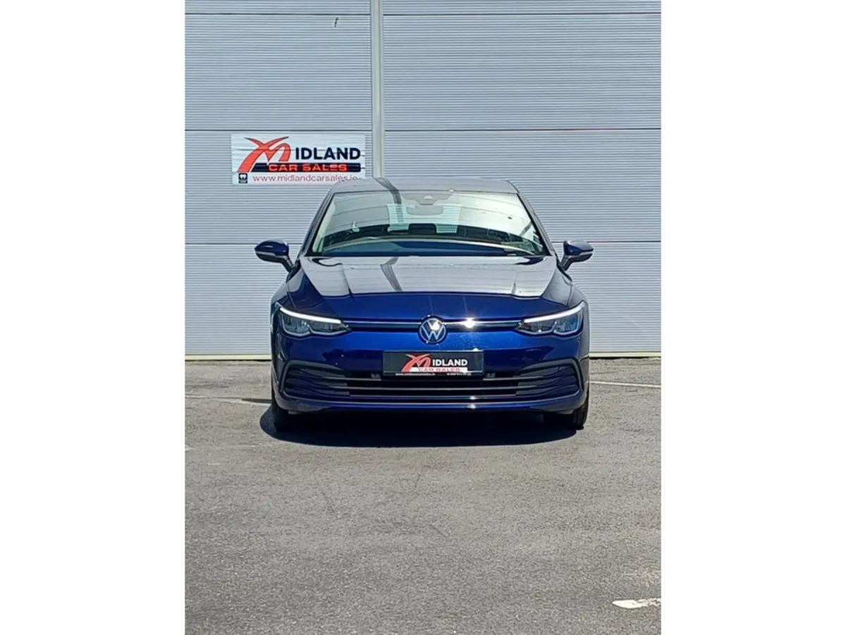 Volkswagen Golf 1.0 TSI 110HP Life MHEV - Image 3