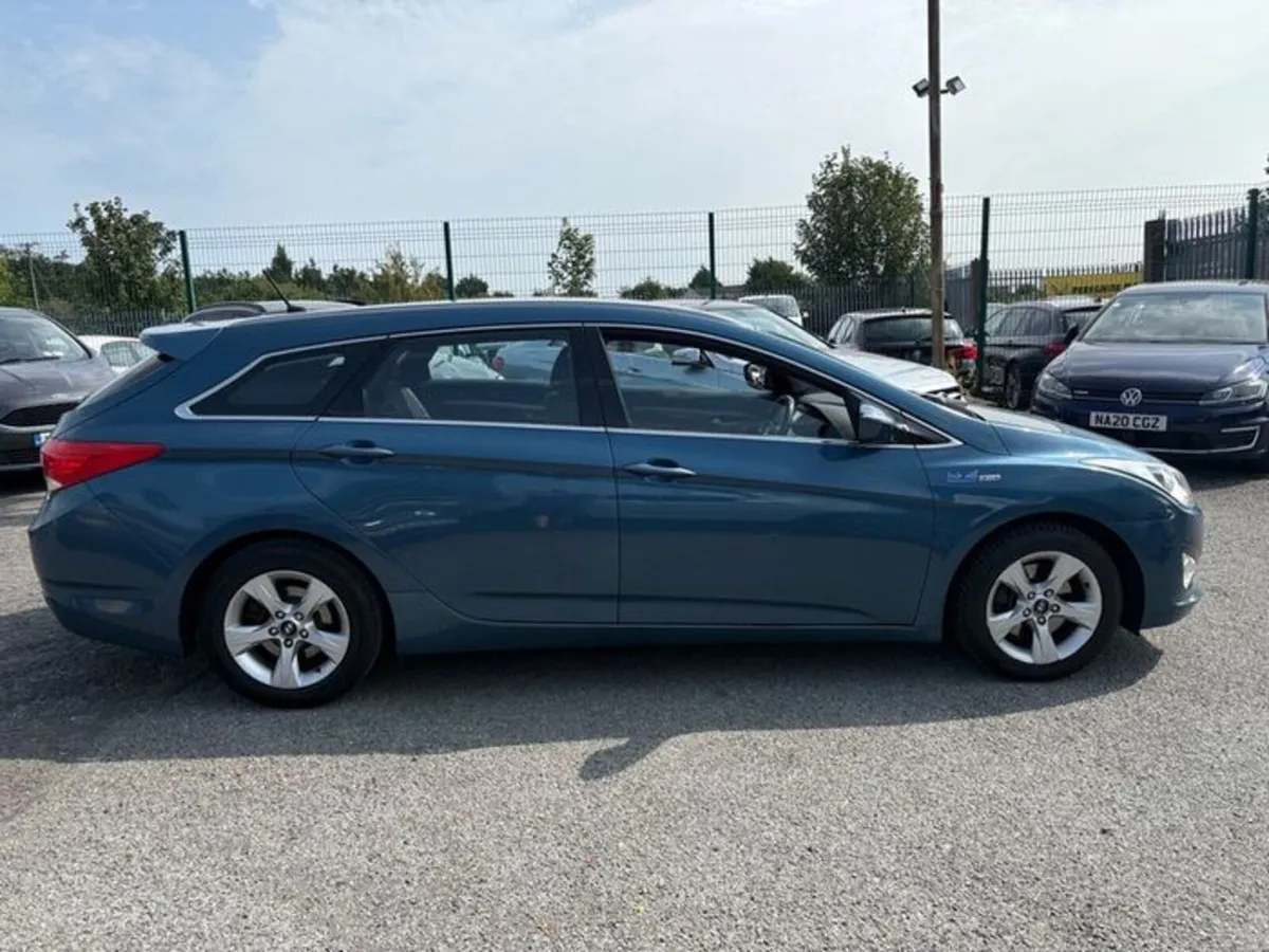 2014 Hyundai I40 Estate 1.7L Diesel NCT 02/2026 - Image 2