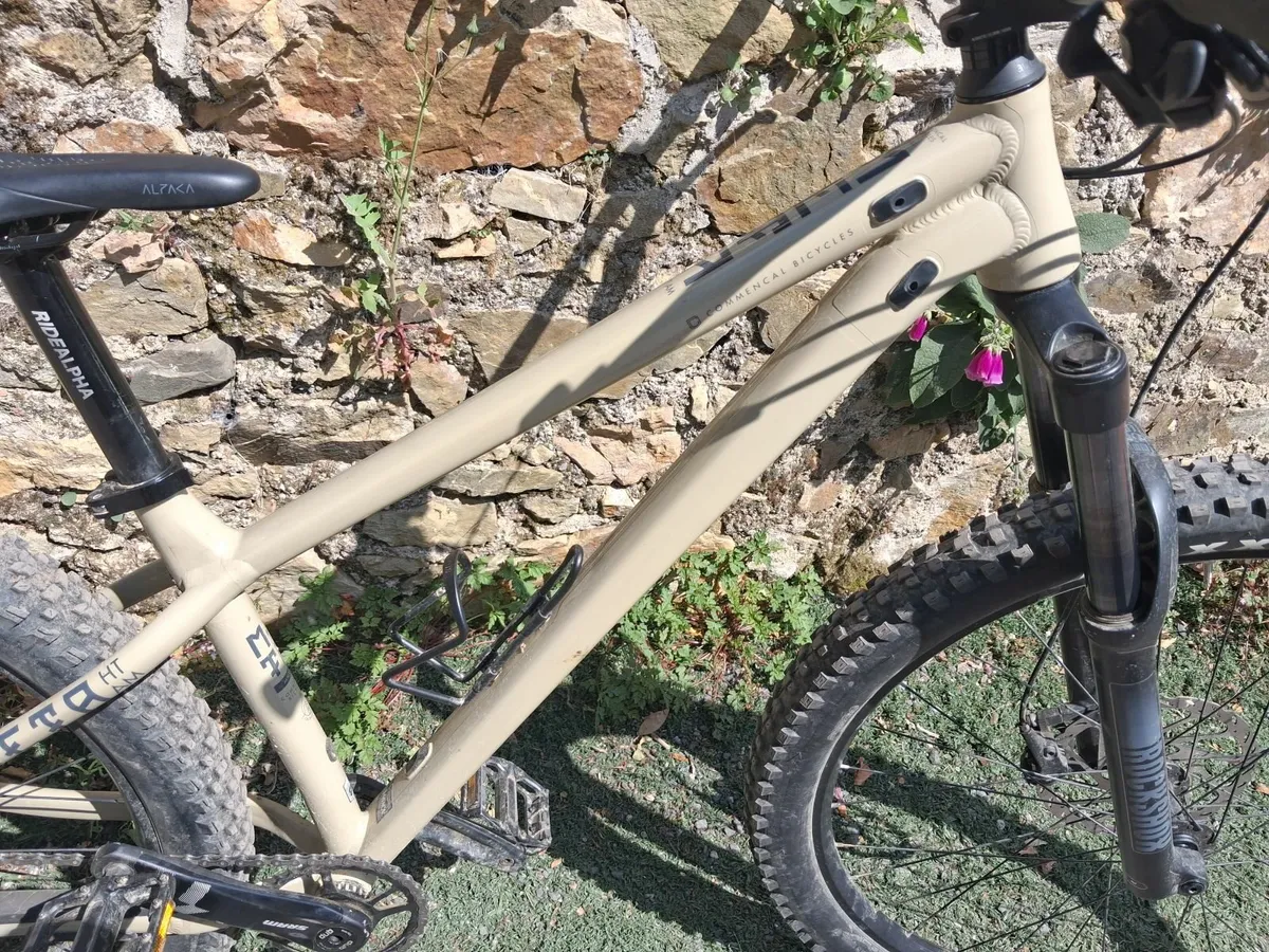 Online Auction Of A Dirt Commencal Fatbike - Image 2