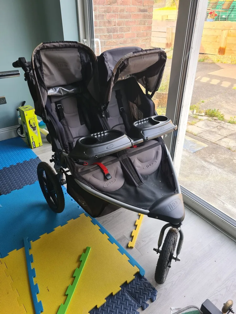 BOB Duallie: The Ultimate Jogging Double Stroller - Image 2