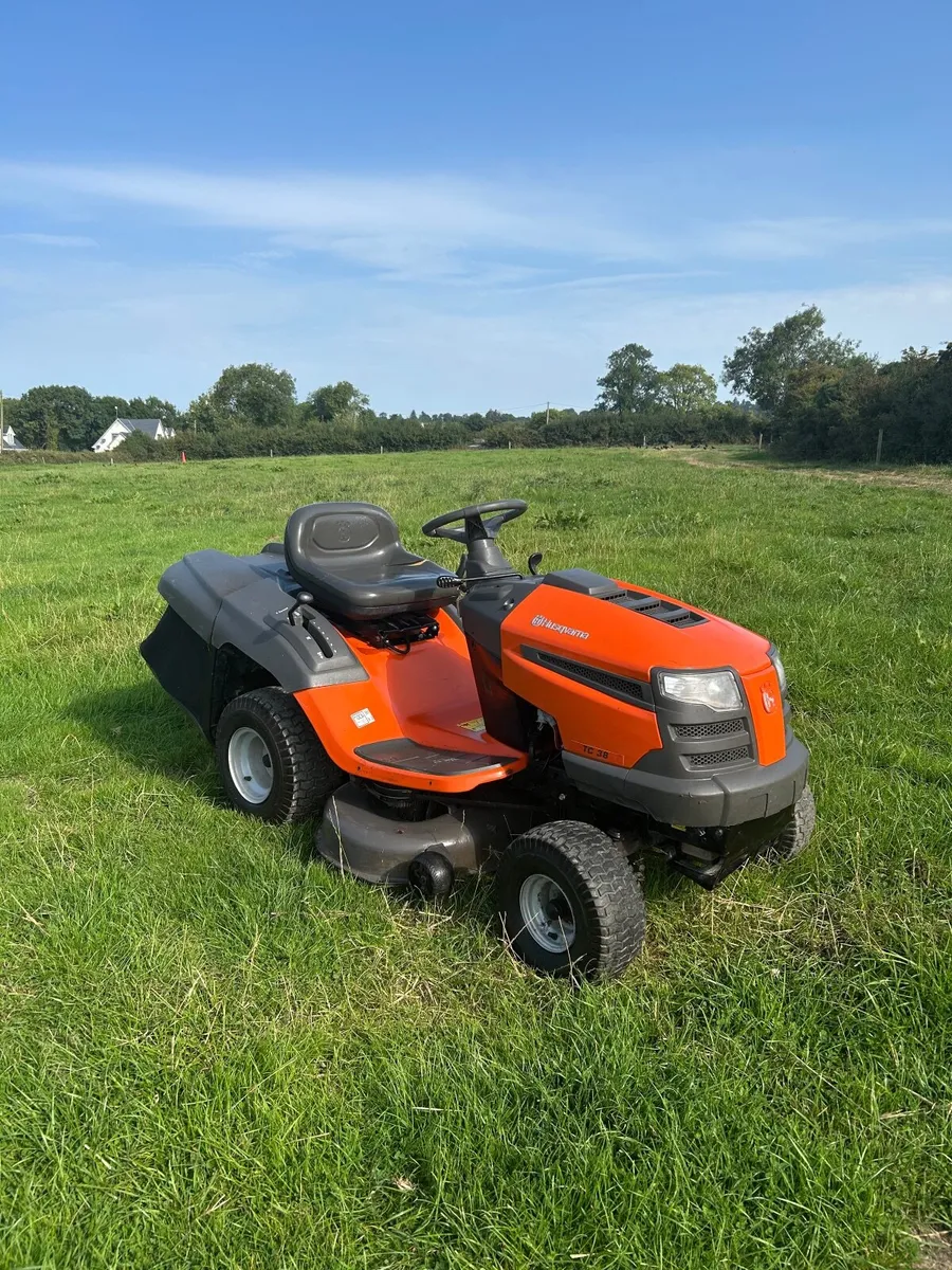 Husqvarna tc 38 lawnmower 2017 - Image 1
