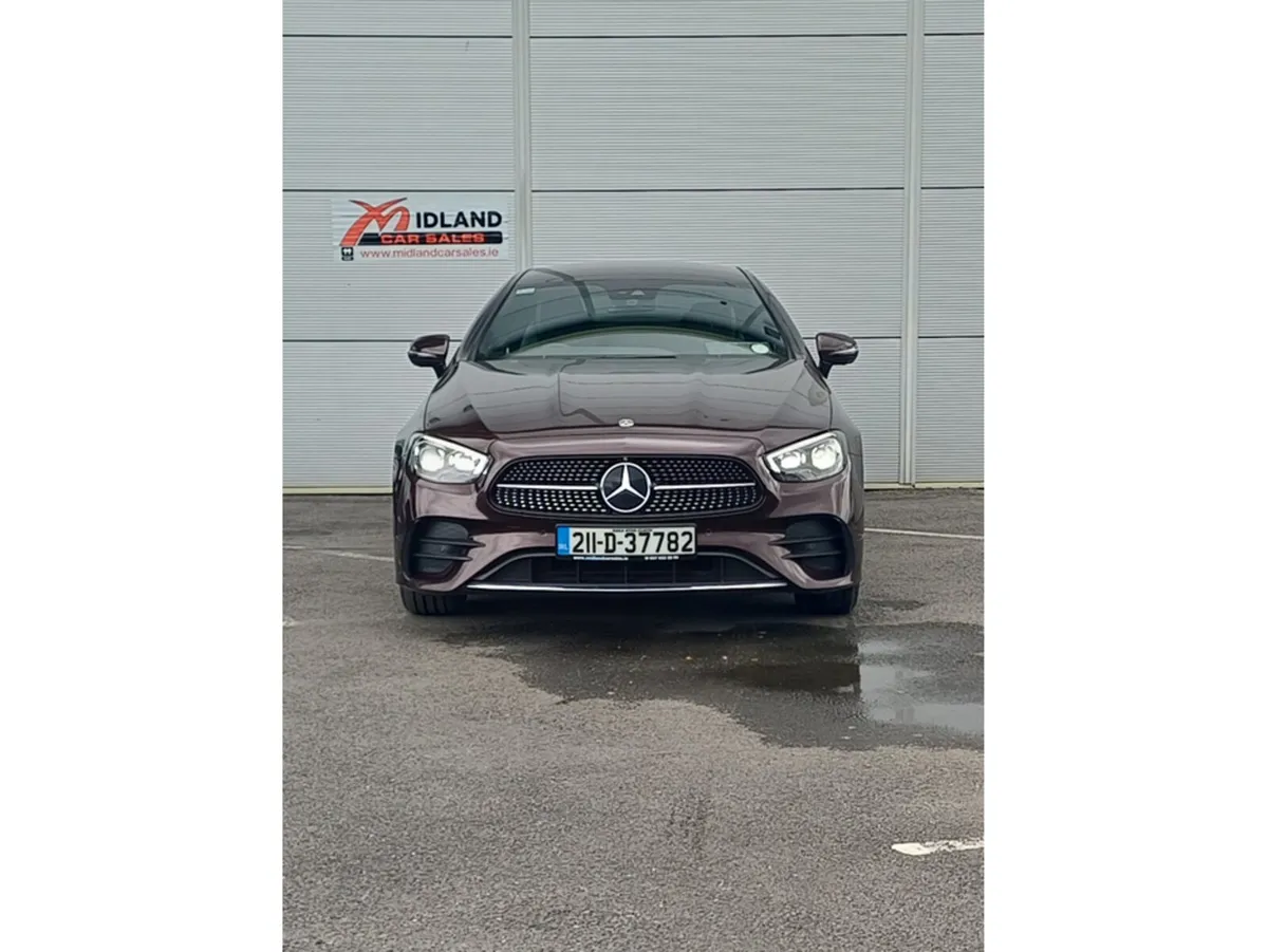 Mercedes-Benz E-Class E220d AMG COUPE LINE PREMIUM - Image 3
