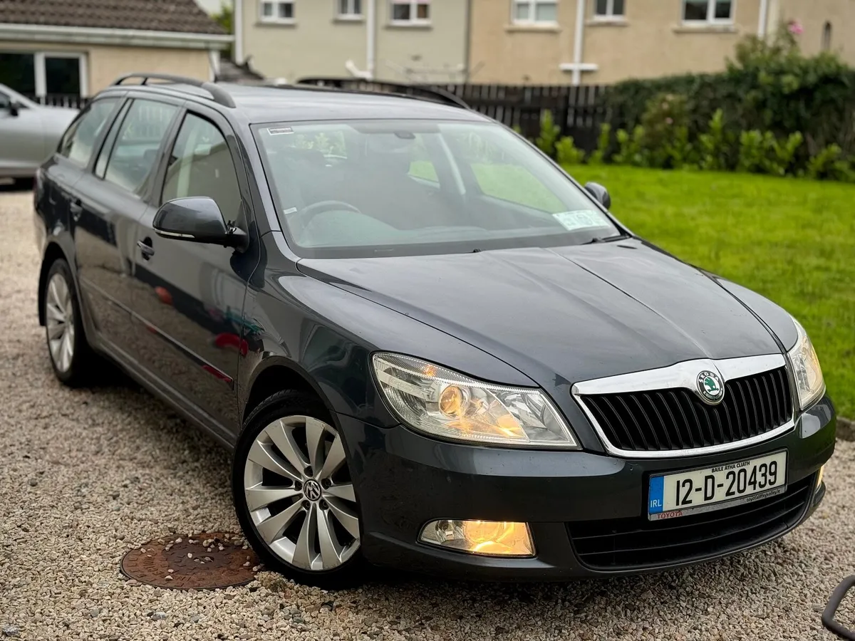 Skoda Octavia-NCT-TAX-2.0 Diesel-2012 - Image 1