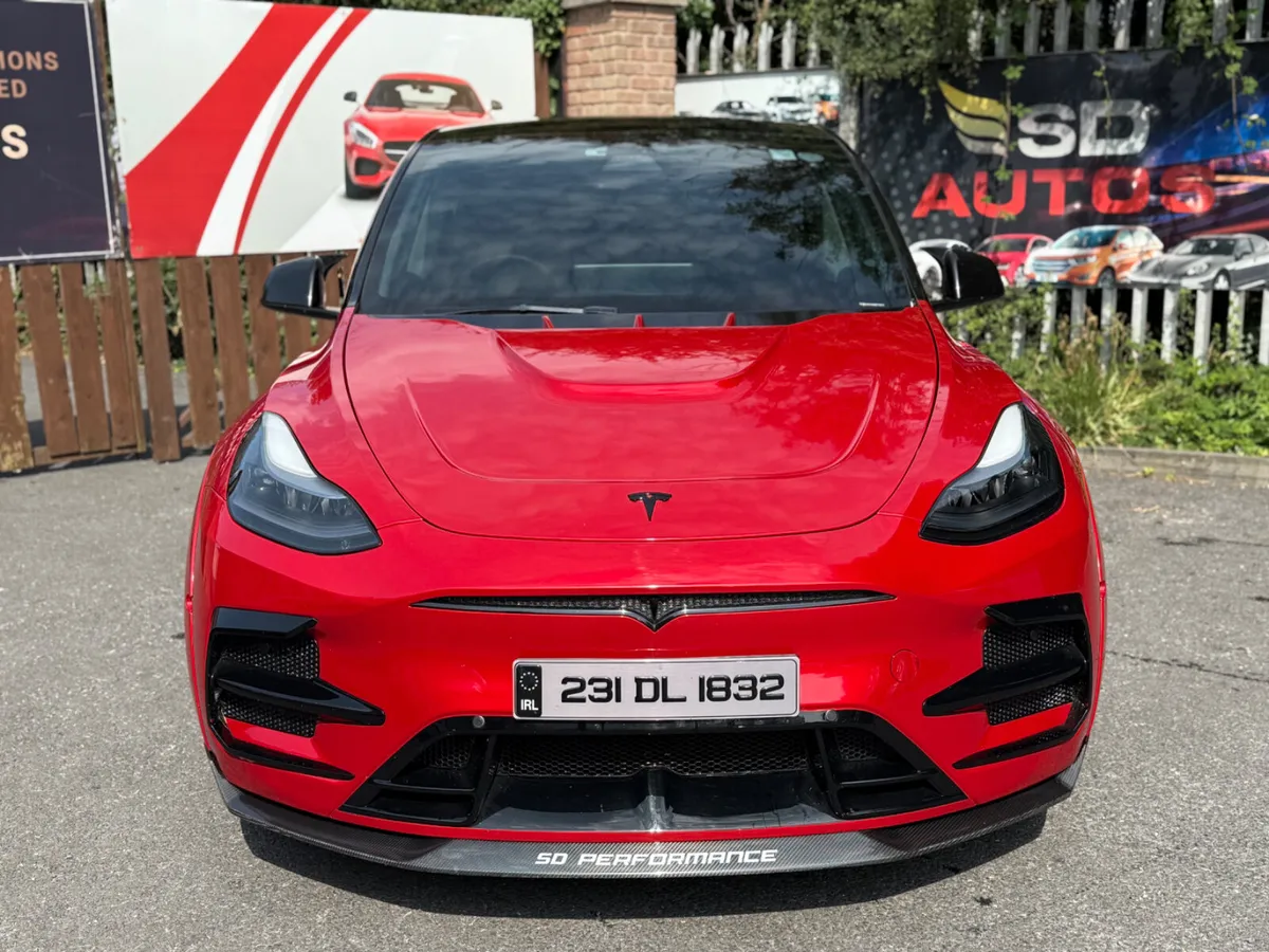 2023 Tesla Model Y Long Range Dual Motor - Image 3