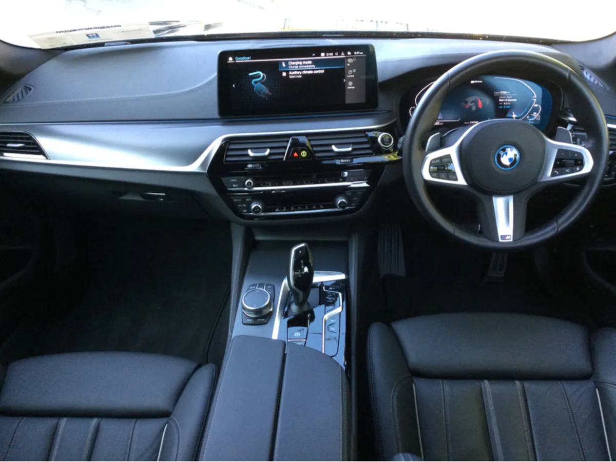 BMW 5-Series XDRIVE M SPORT AUTO ESTATE- 4 Wheel D - Image 2