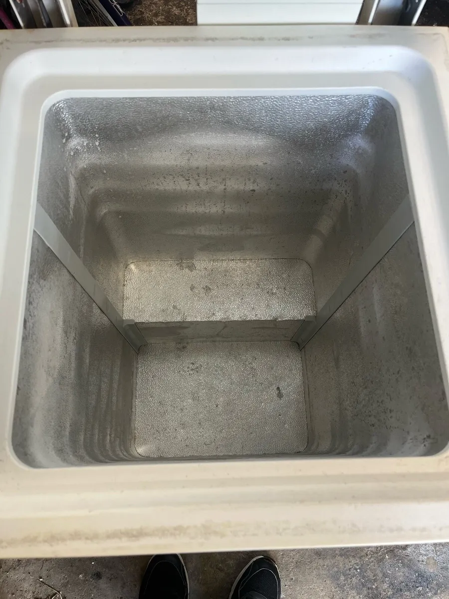 Chest Freezer - Image 2
