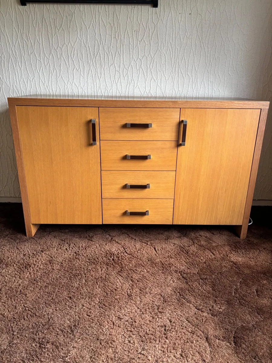 Dining table, 6 chairs, matching side cabinet - Image 4