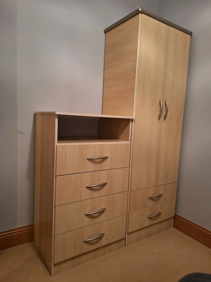Wardrobe and chest of drawers