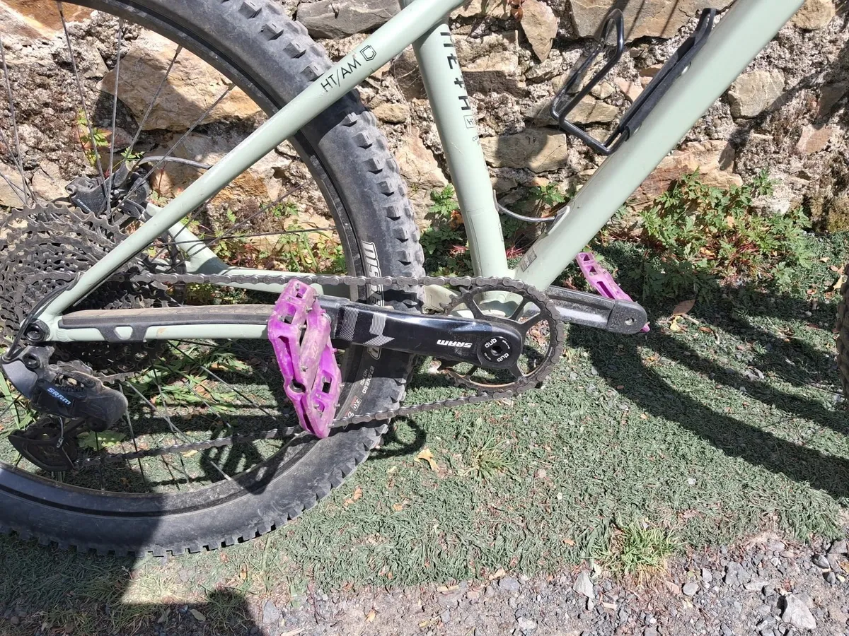 Online Auction Of A Commencal  Fatbike - Image 2