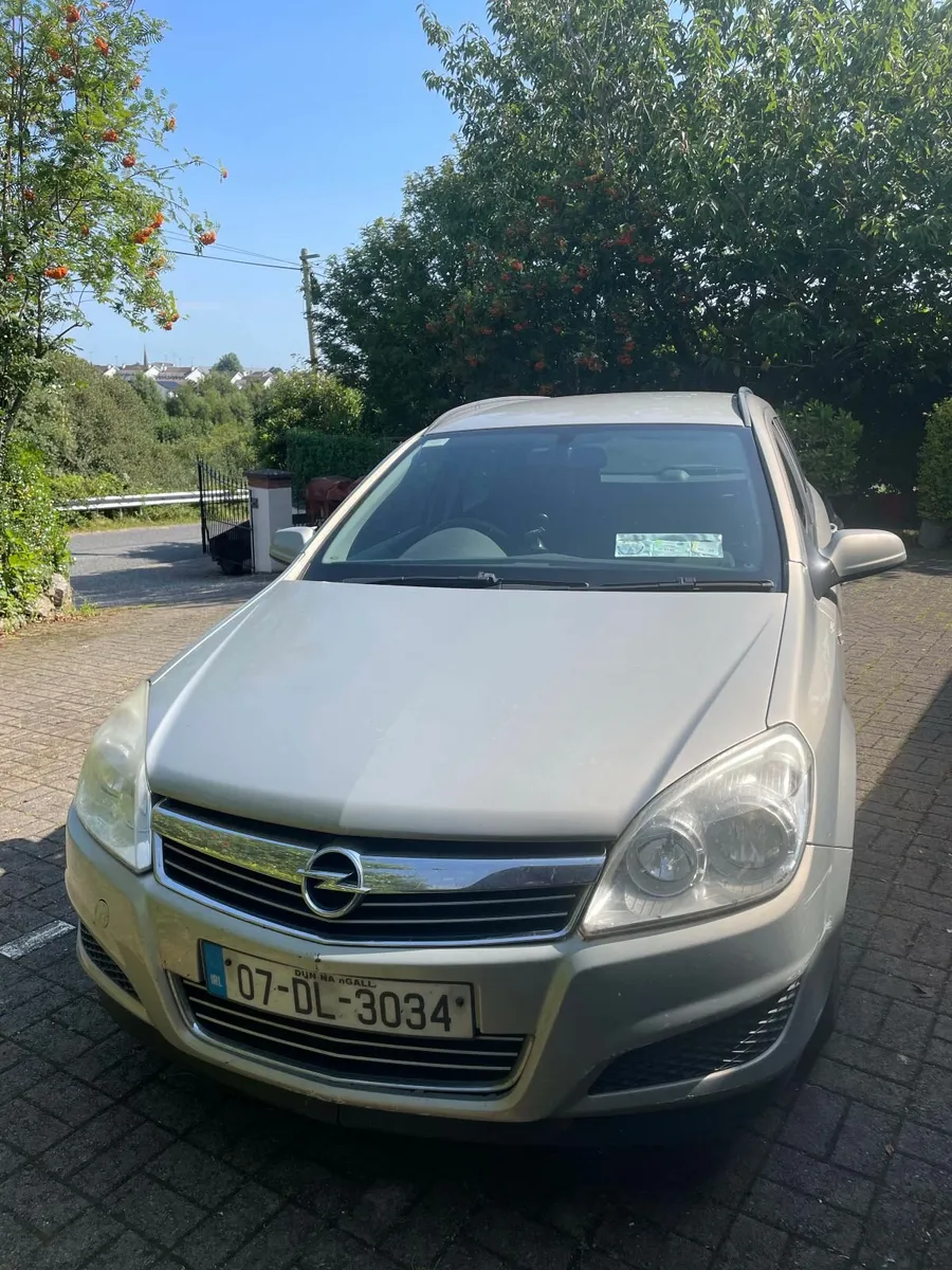 Opel Astra H Estate, 2007 model - Image 1