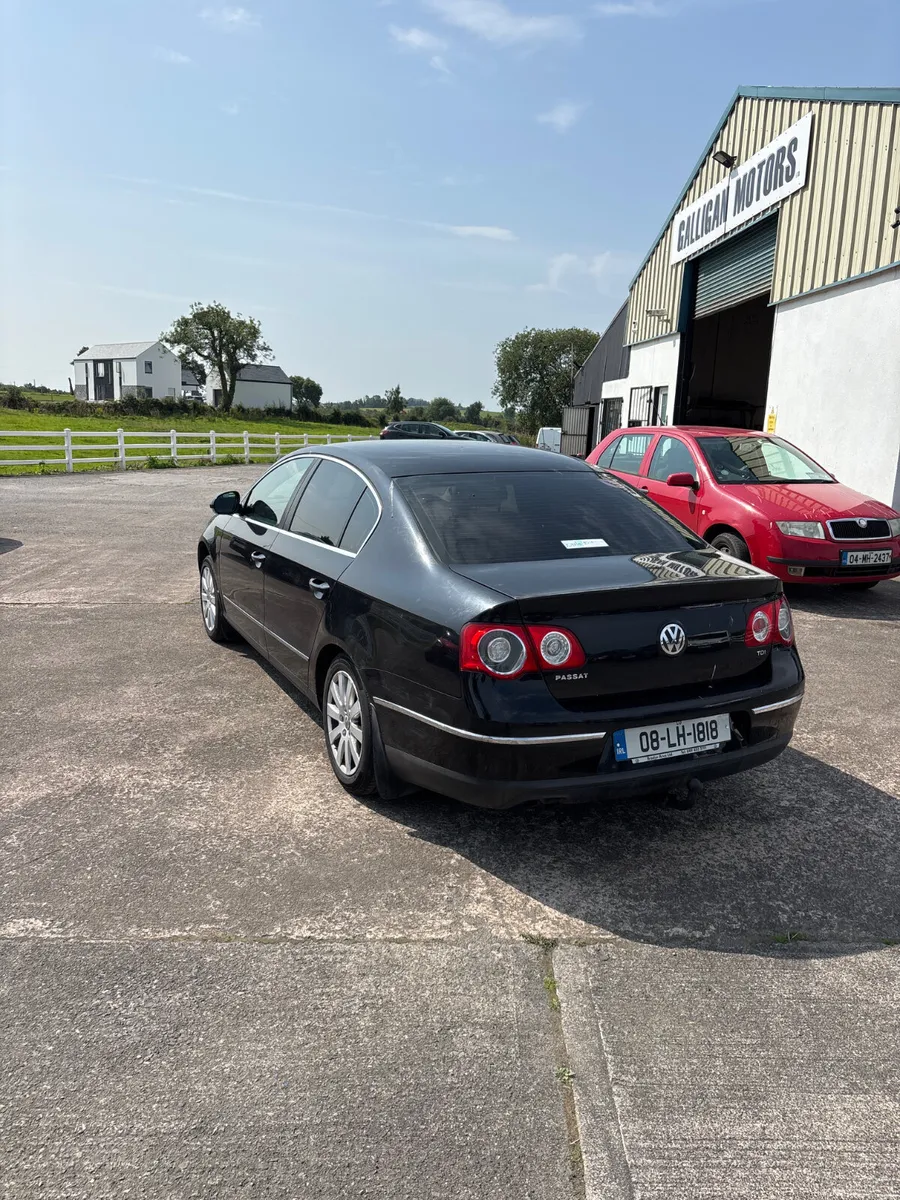 Volkswagen Passat 2008 - Image 4