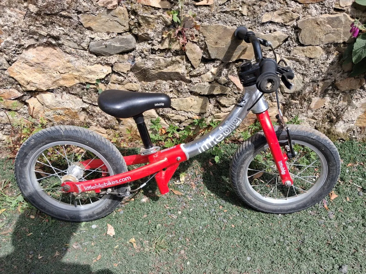 Online Auction Of A Littlebig Kids Bike & More! - Image 1
