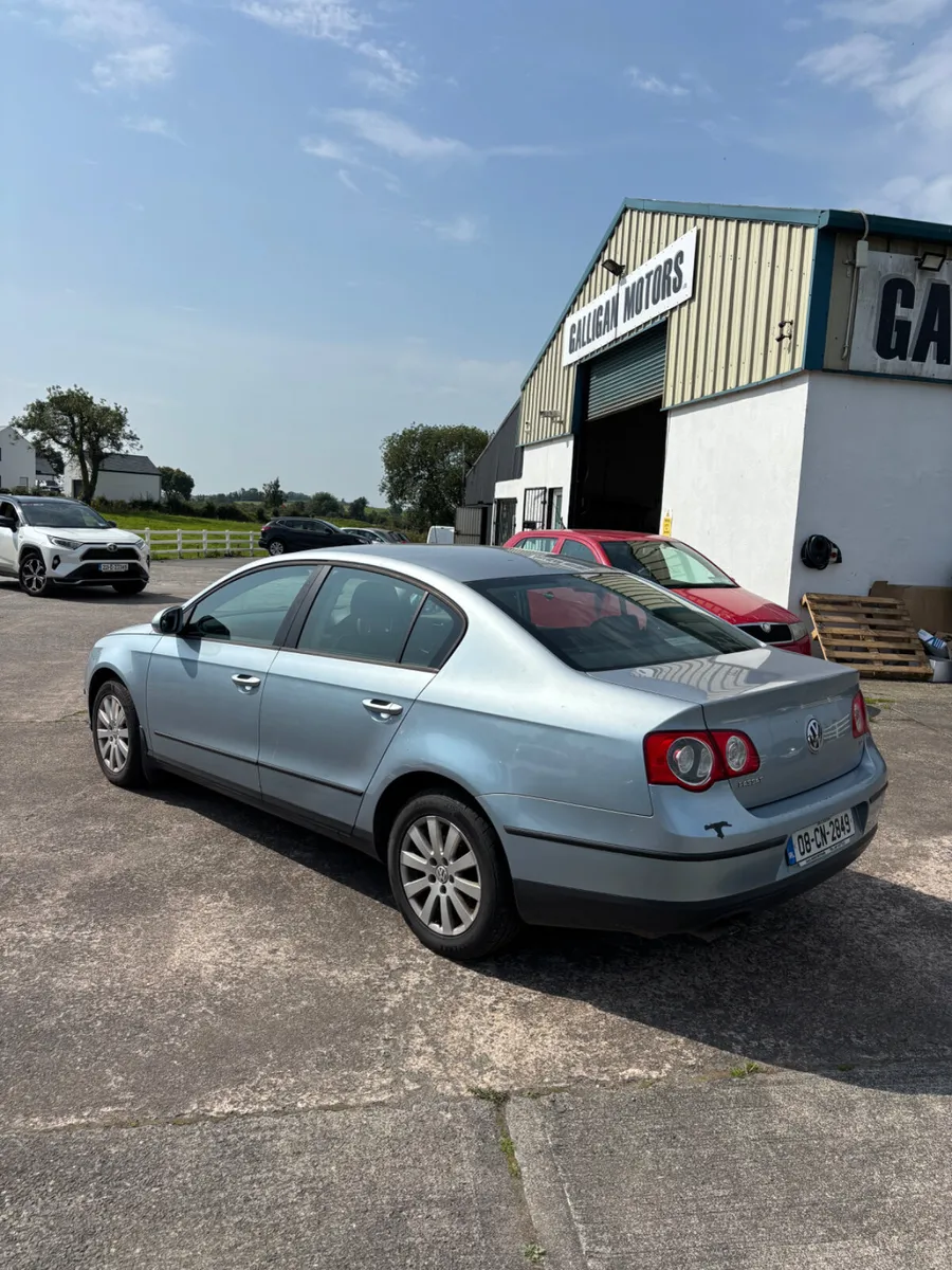 Volkswagen Passat 2008 - Image 3