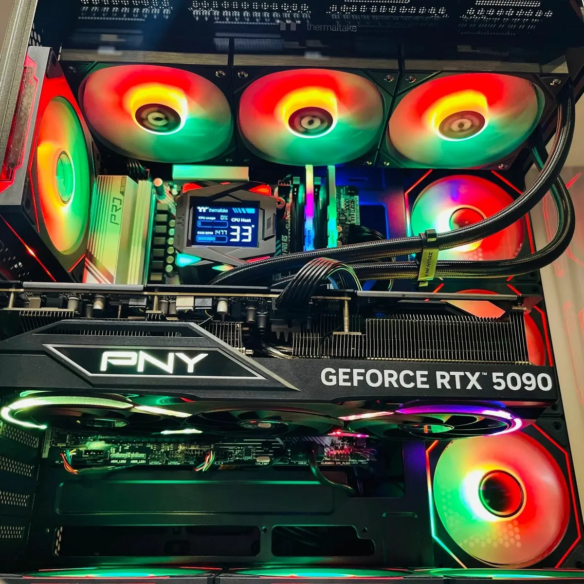 PC Gaming Ryzen 7 9800X3D, RTX 5090, 64GB DDR5 - Image 3
