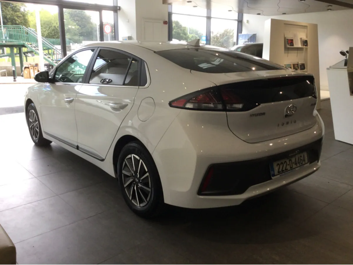 Hyundai IONIQ EV PREMIUM - 1 Owner - Leather Inter - Image 3