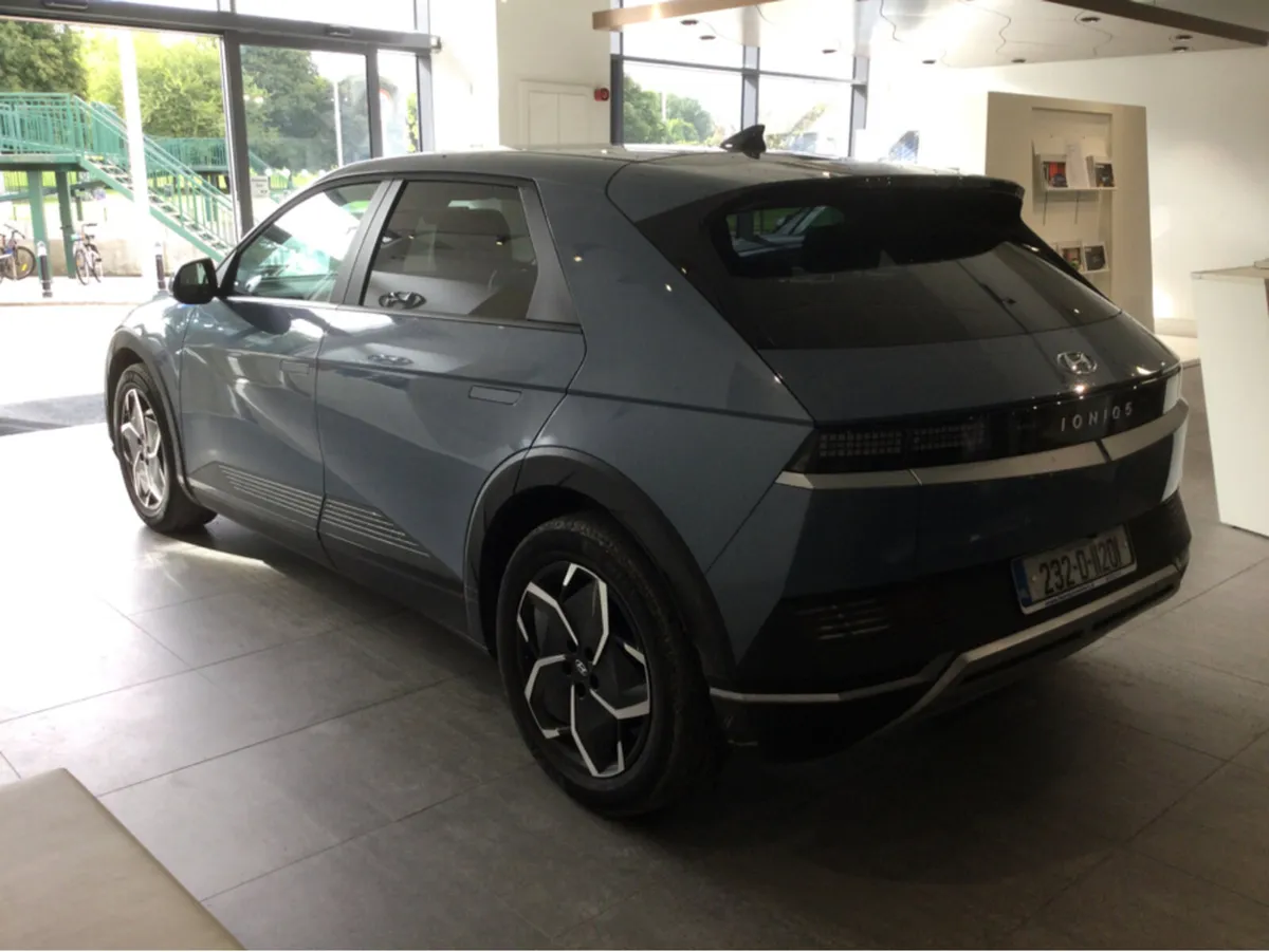 Hyundai IONIQ 5 EXECUTIVE PLUS 77KW - Long Range B - Image 4