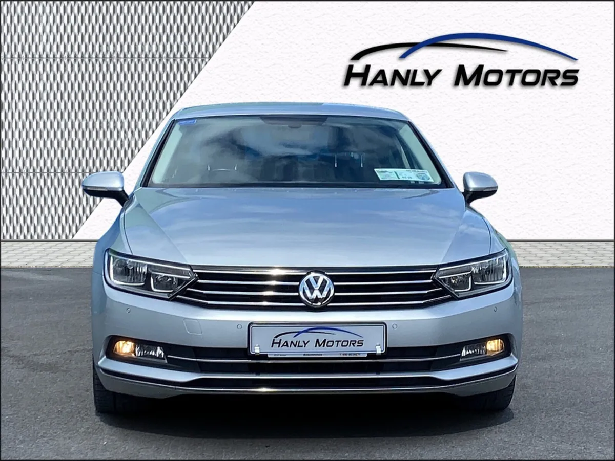 Volkswagen Passat HIGHLINE 1.6 TDI MANUAL 6SPEED F - Image 2