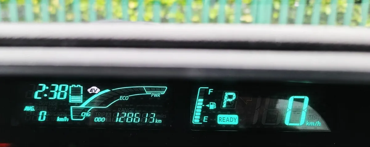 Toyota Aqua 2013 - Image 4