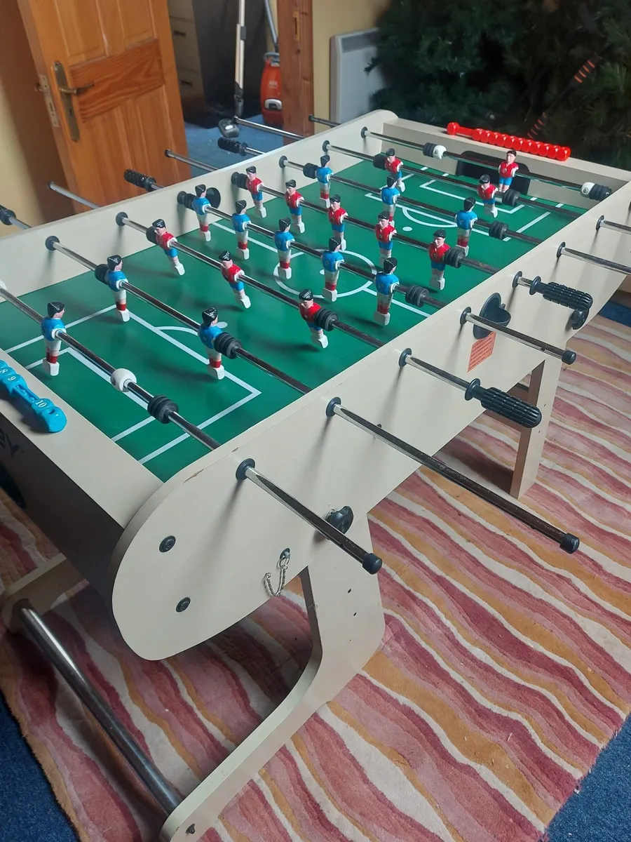 Riley 4Ft Foosball Table - Image 2