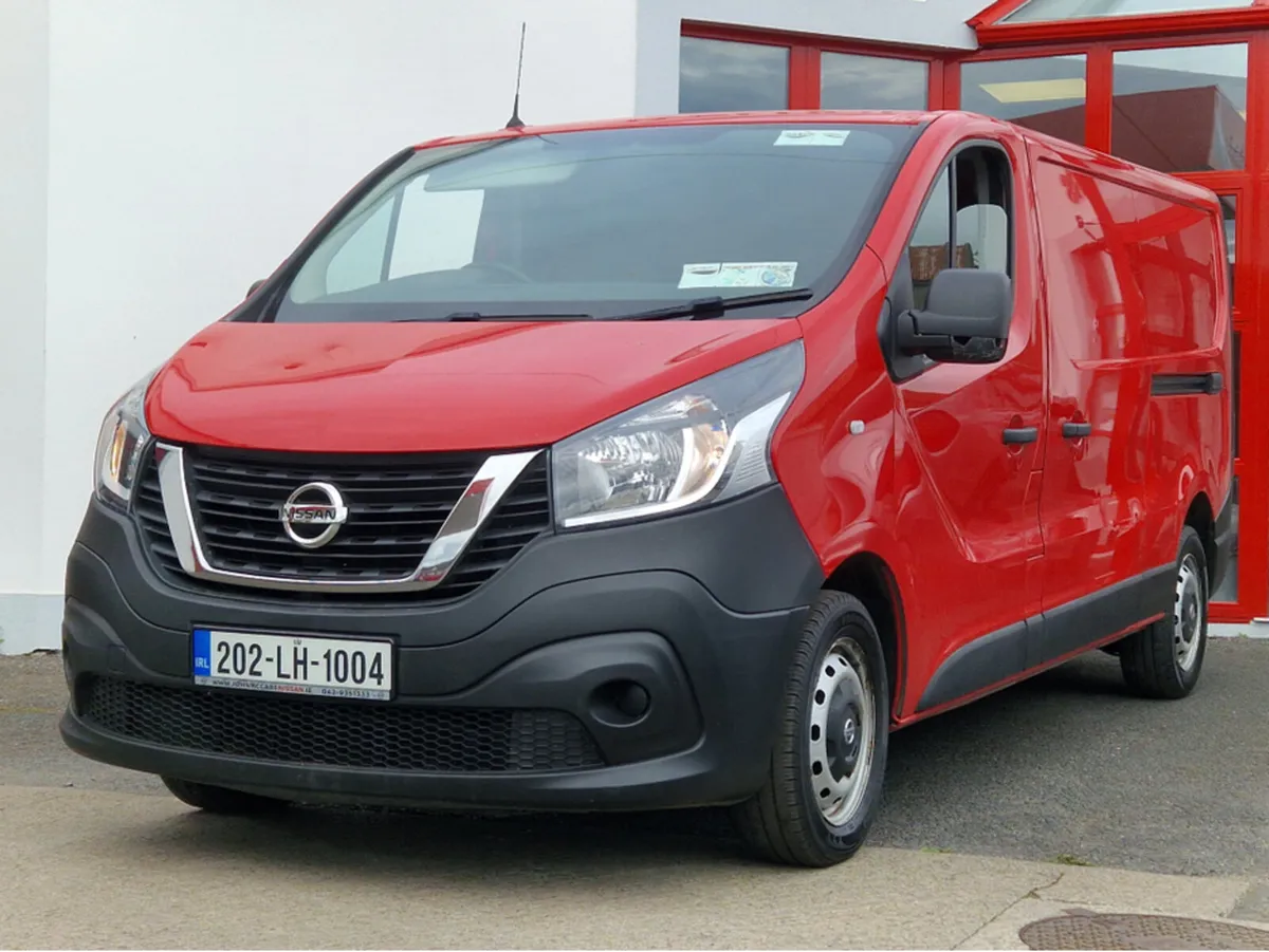 Nissan NV300 LWB 120 XE 1300 MY20 4DR - Image 1