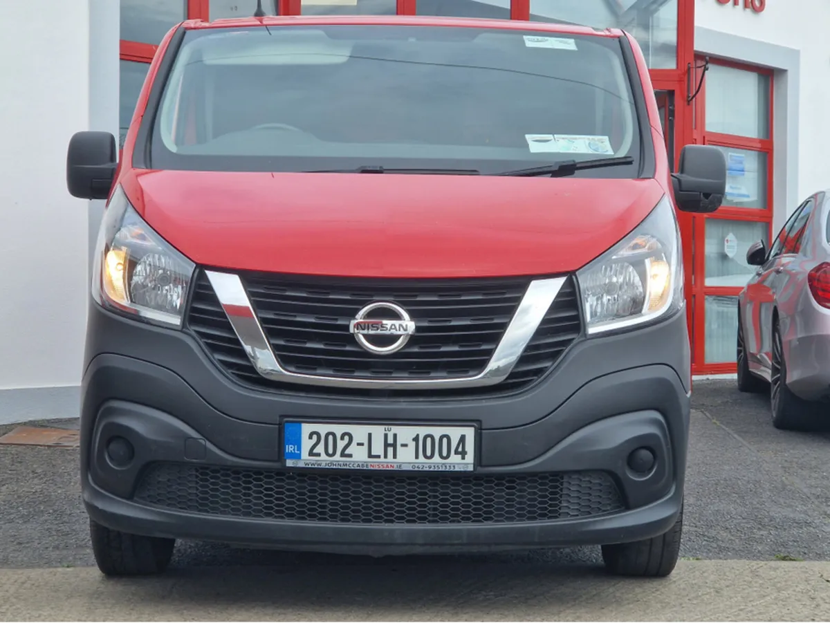 Nissan NV300 LWB 120 XE 1300 MY20 4DR - Image 2