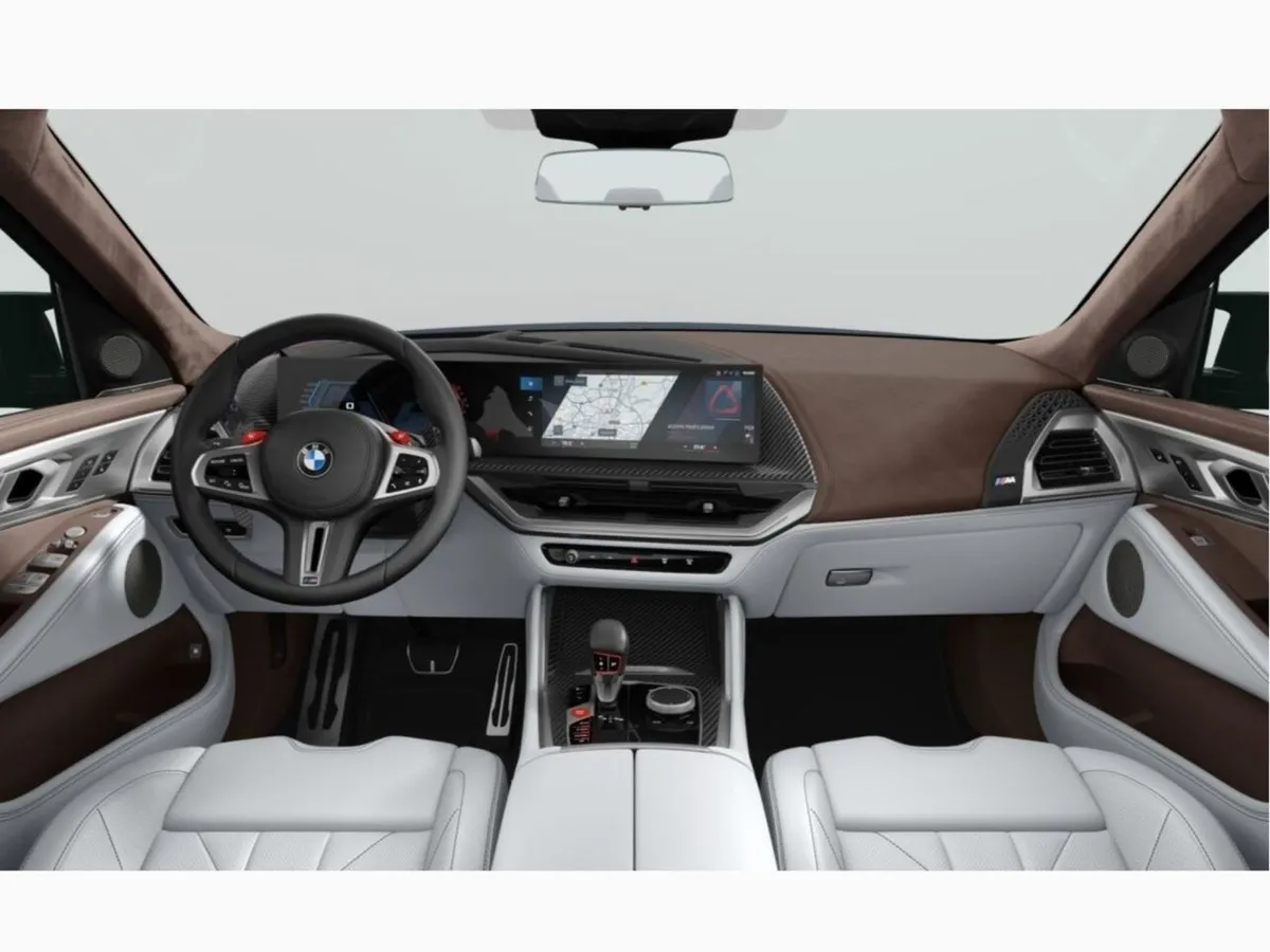 BMW XM 50e - Image 4