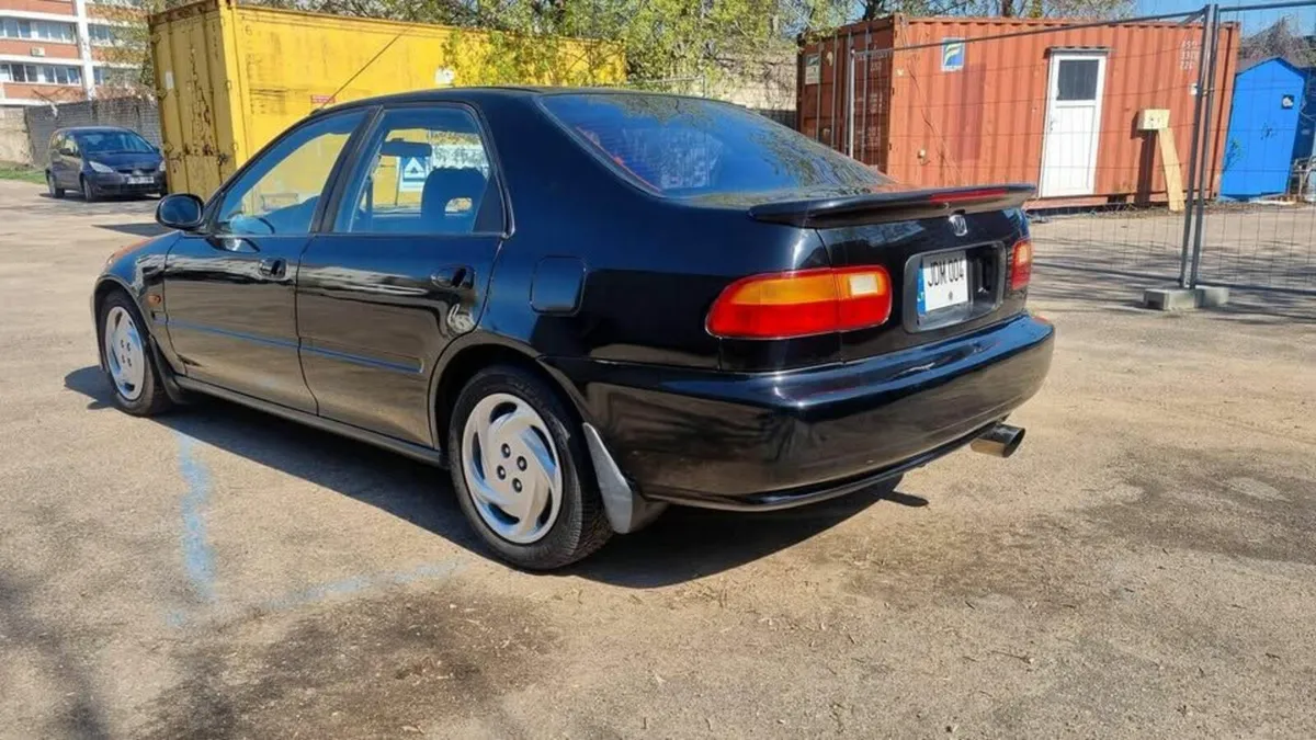 Honda Civic 1992 - Image 1