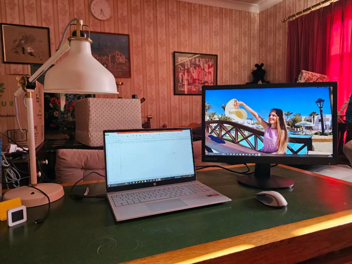Monitor Lenovo 21.5 Full HD. Screen - Image 2