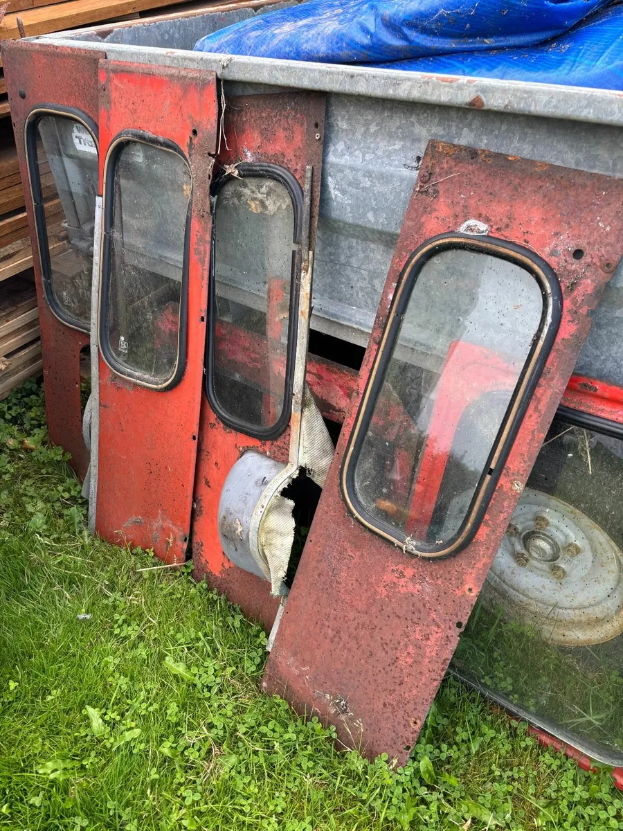 Vintage Massey Ferguson Parts - Image 4