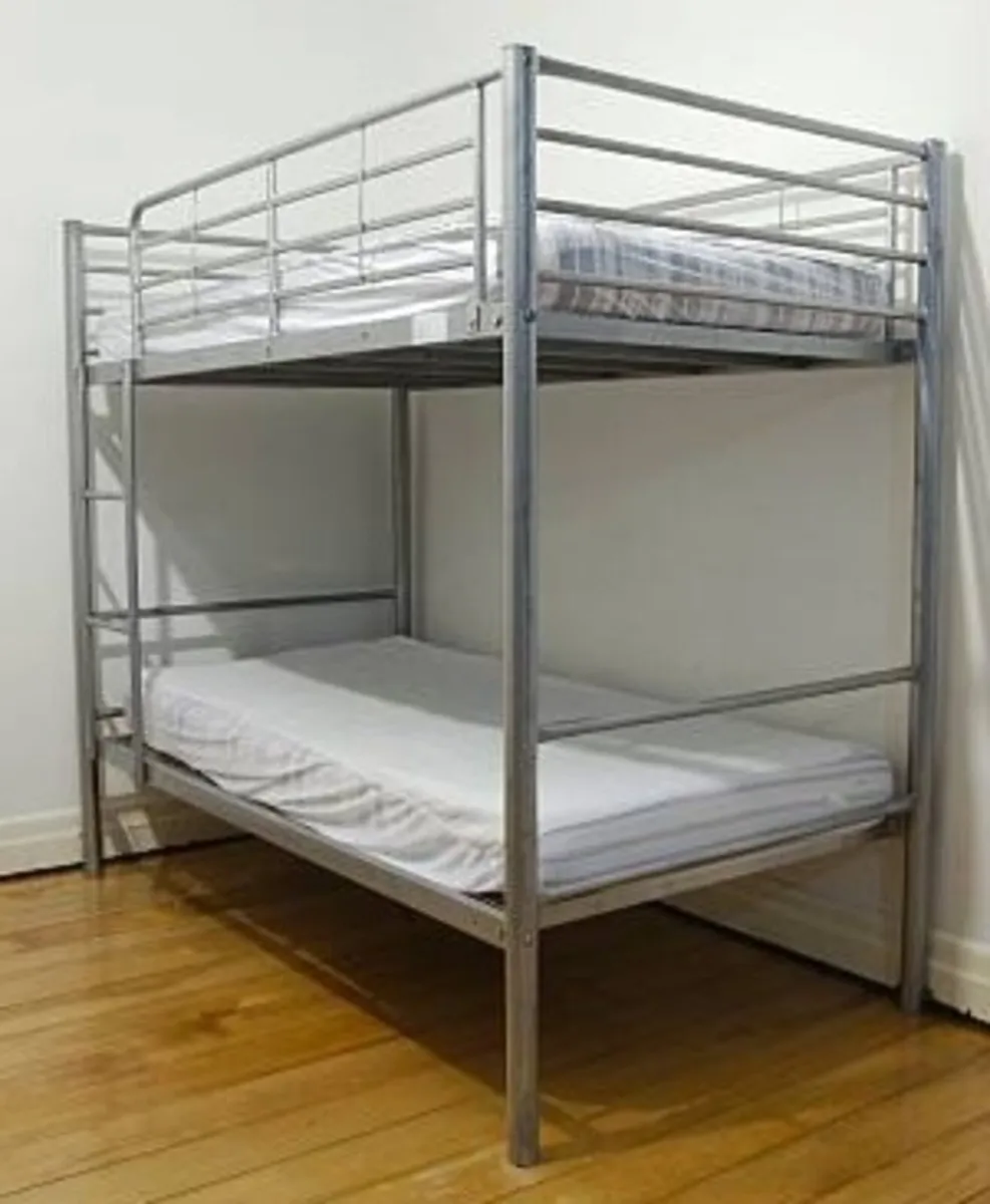 Metal bunk bed - Image 2