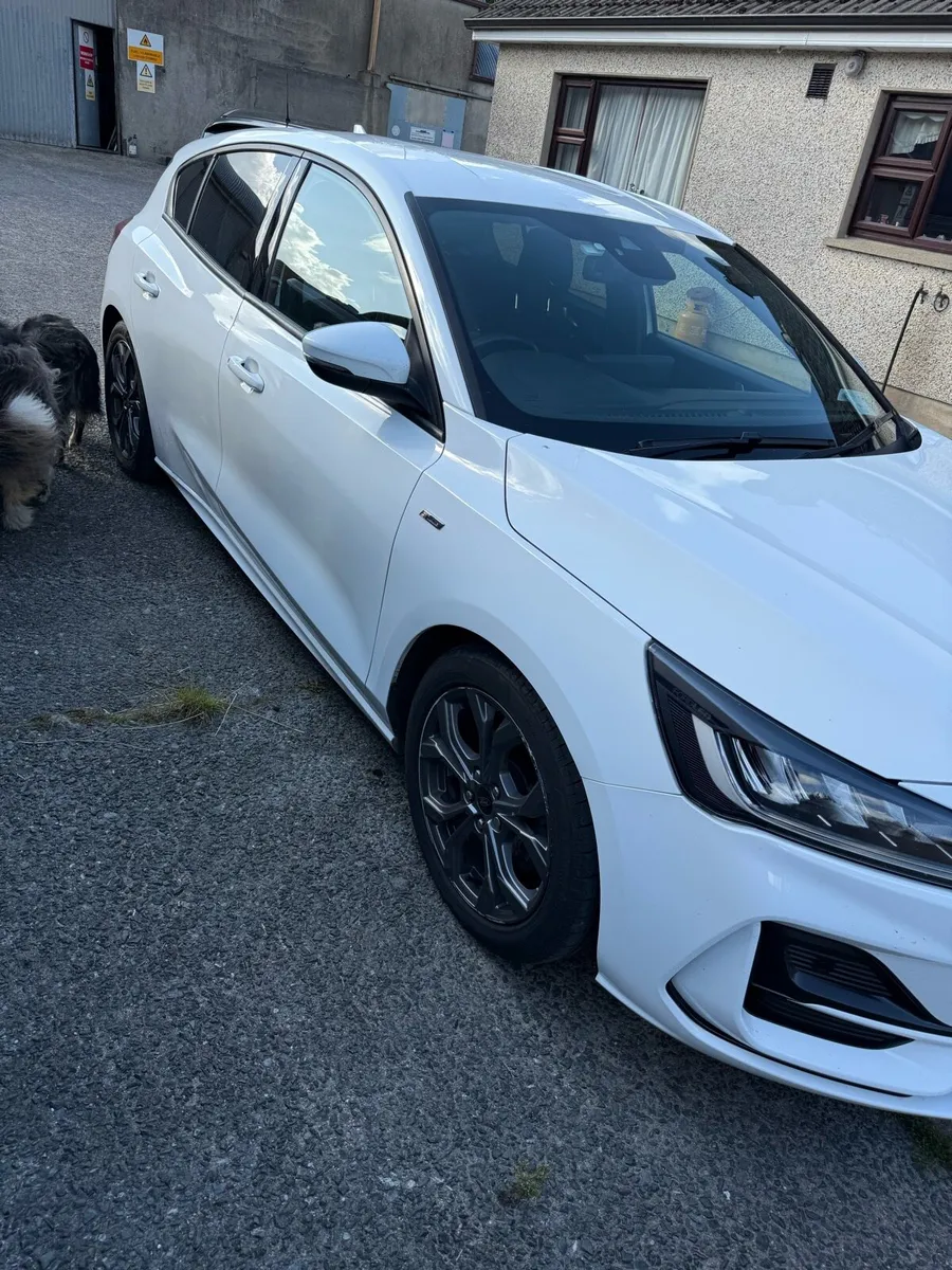 Ford Focus St Line 1.5 - Image 1