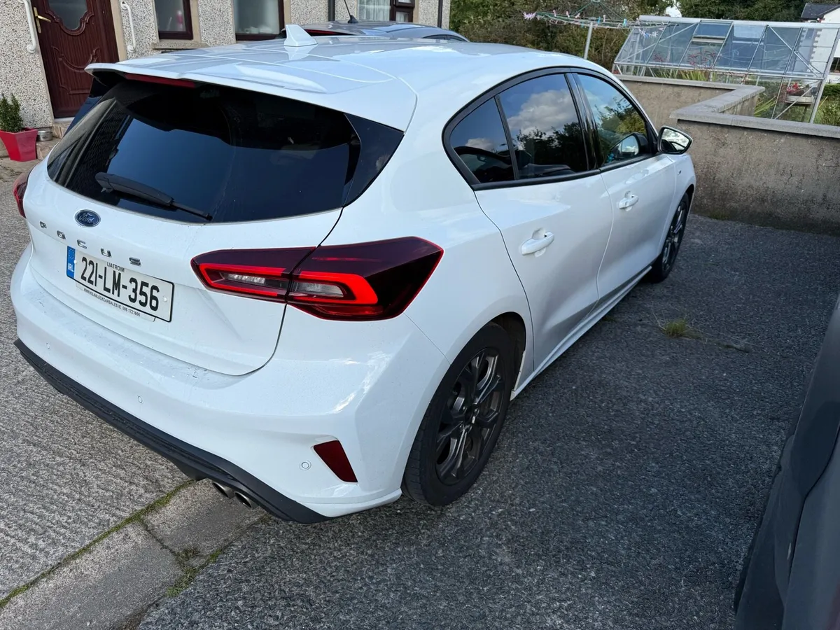 Ford Focus St Line 1.5 - Image 2