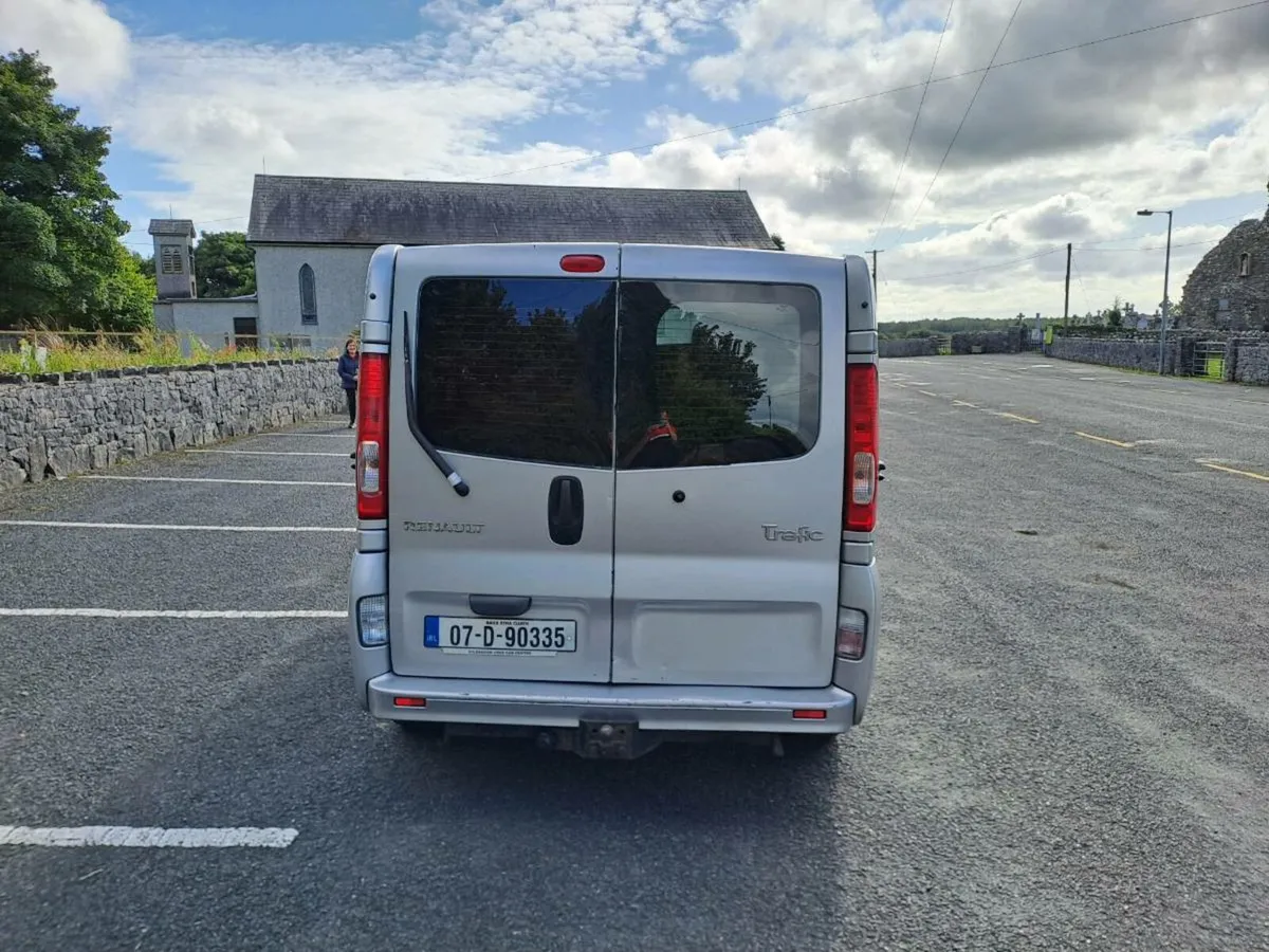 Renault Trafic Crew Cab - Image 3