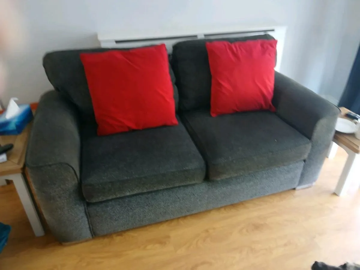 Free sofa - Image 2